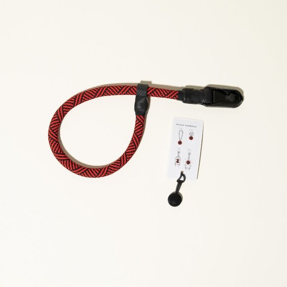 Red/Black Y Pattern Adjustable Camera Wrist Strap Peak Design Anchor Handcrafted - Picture 4 of 8